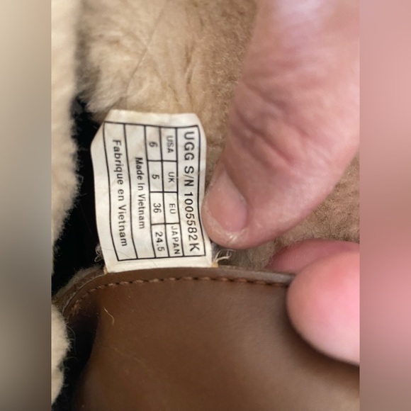 Ugg Winter Boots - Picture 4 of 4